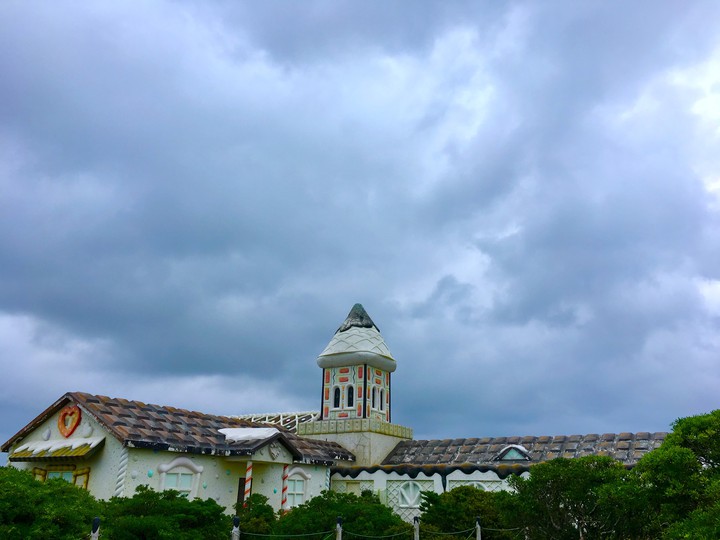 a cloudy sky