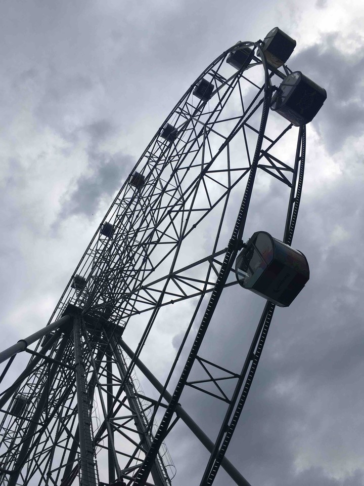 Ferris wheel