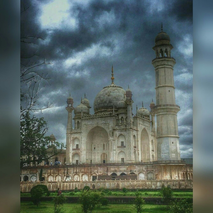 Mini Taj...