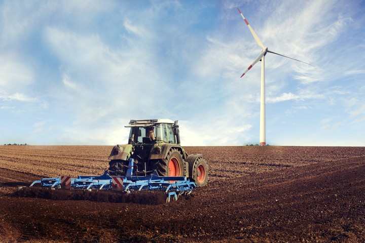 Fendt tractor