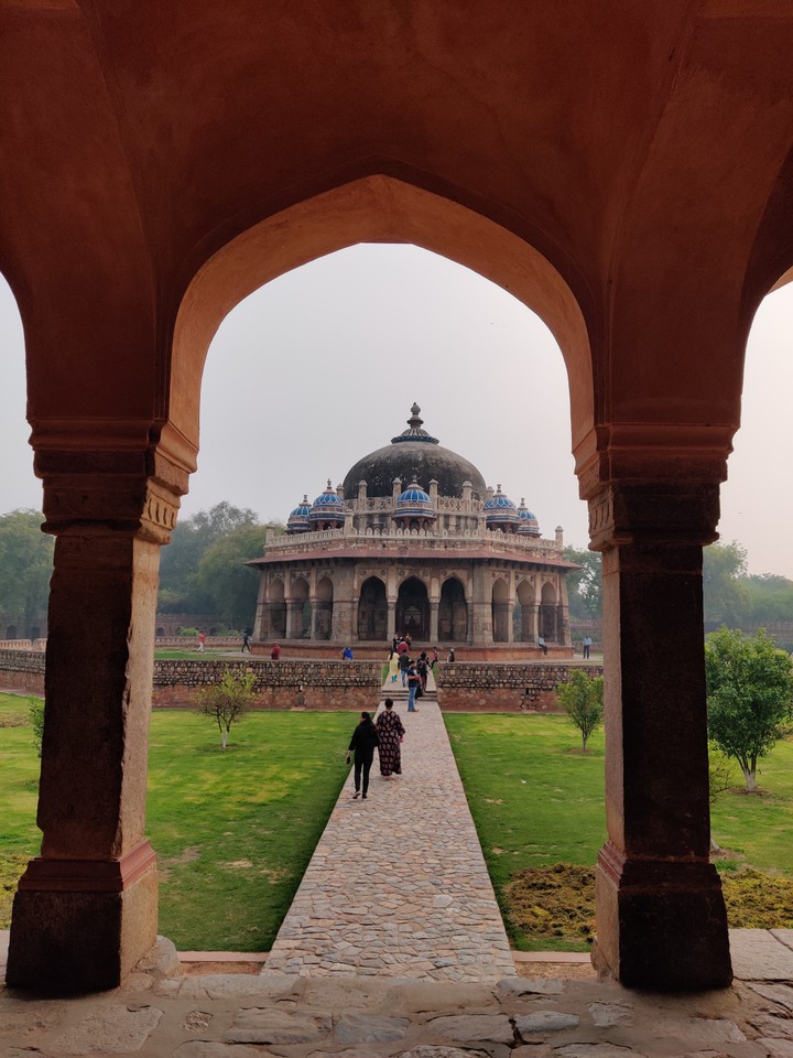 Isha Khan's Tomb.