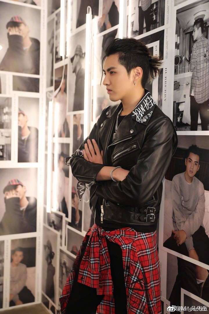 ♡♡♡♡♡♡6 November ♡ Happy kris day♡♡♡♡♡♡♡