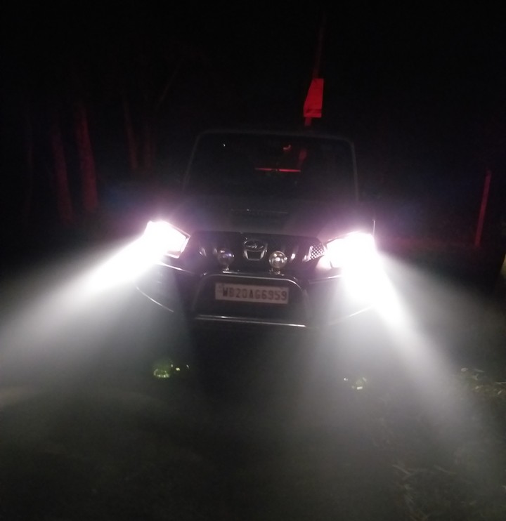 Mahindra Scorpio..in dark night