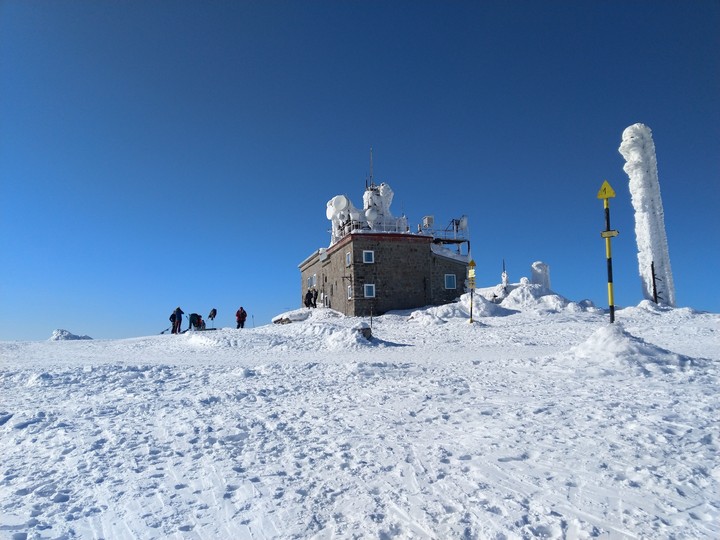 CHERNI VRUH STATION