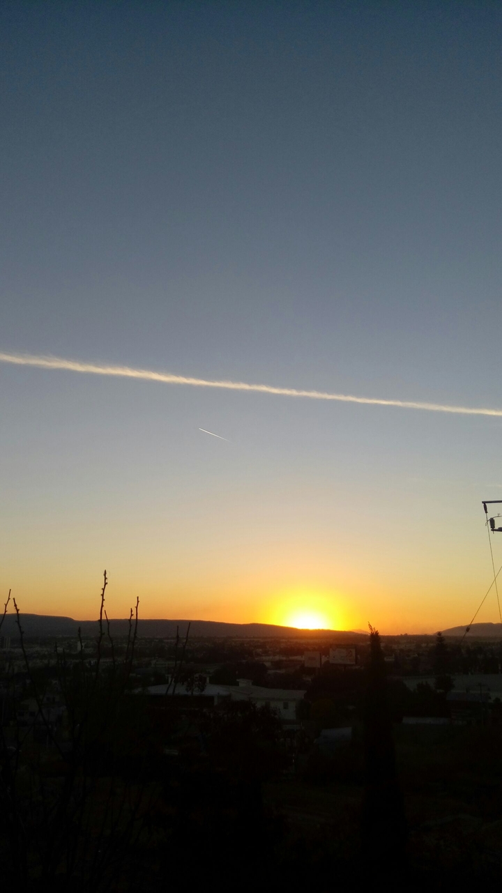 Sun goes down and the Sky is orange!