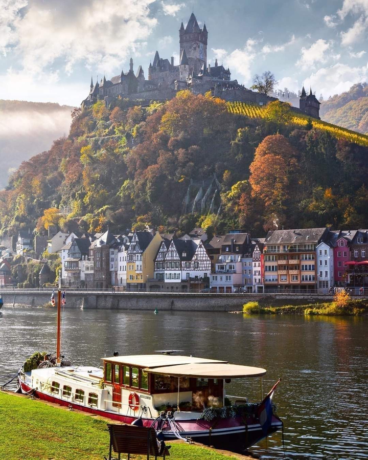 Cochem Castle, Germany ????