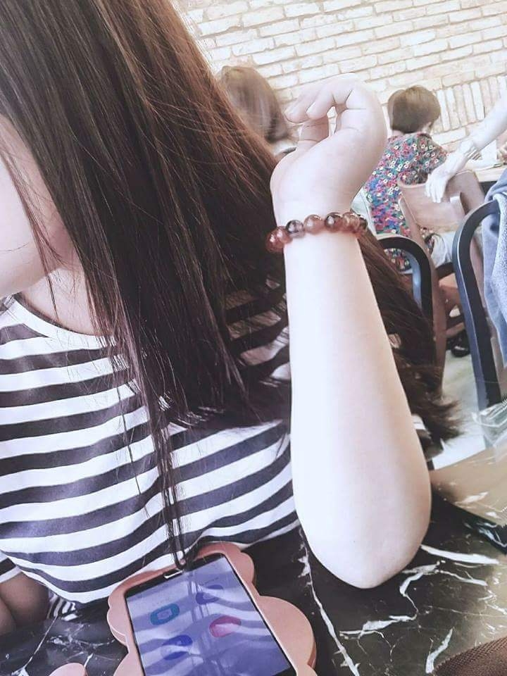 hand and hair