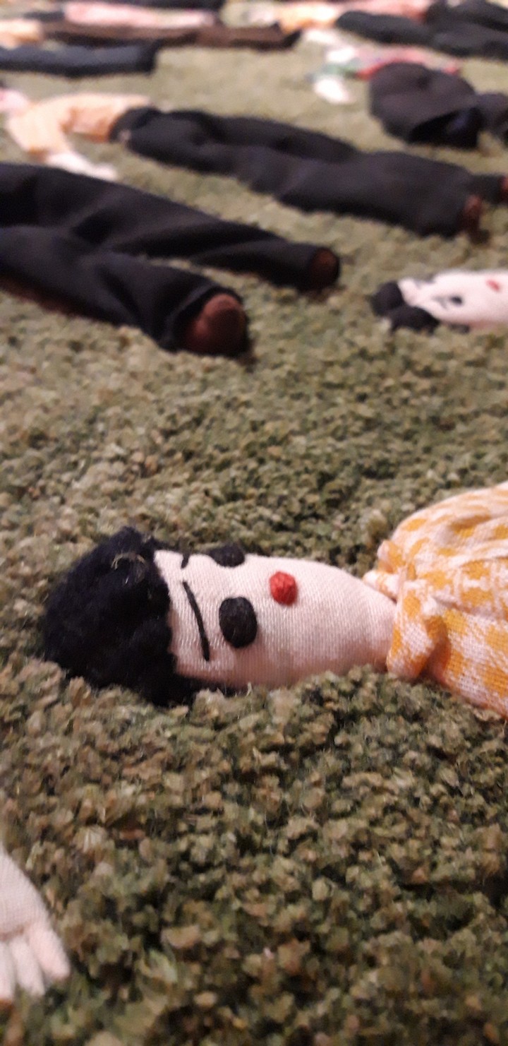 《 sad doll 》