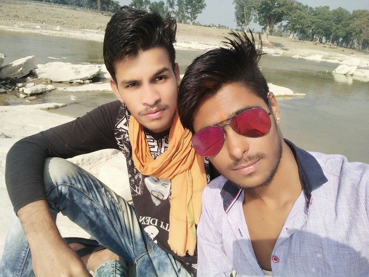 #mera'dil. #bhi'kitna #pgl'h
#ye'pyr #to'tumse #karta'h