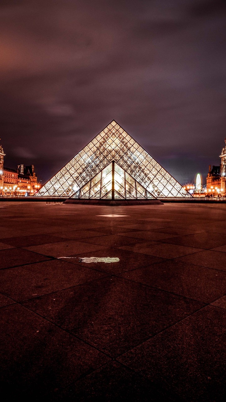 Paris Pyramid