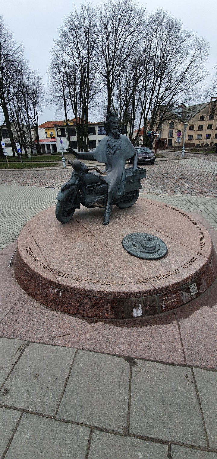 памятник