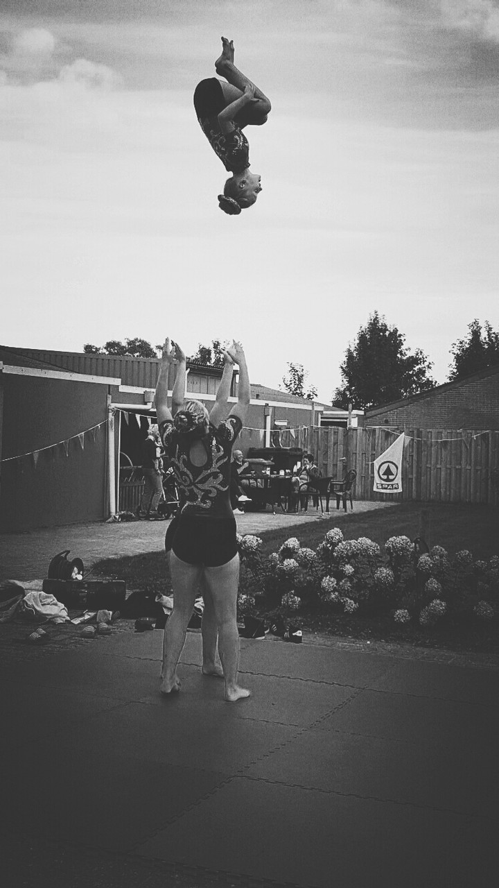 acro
