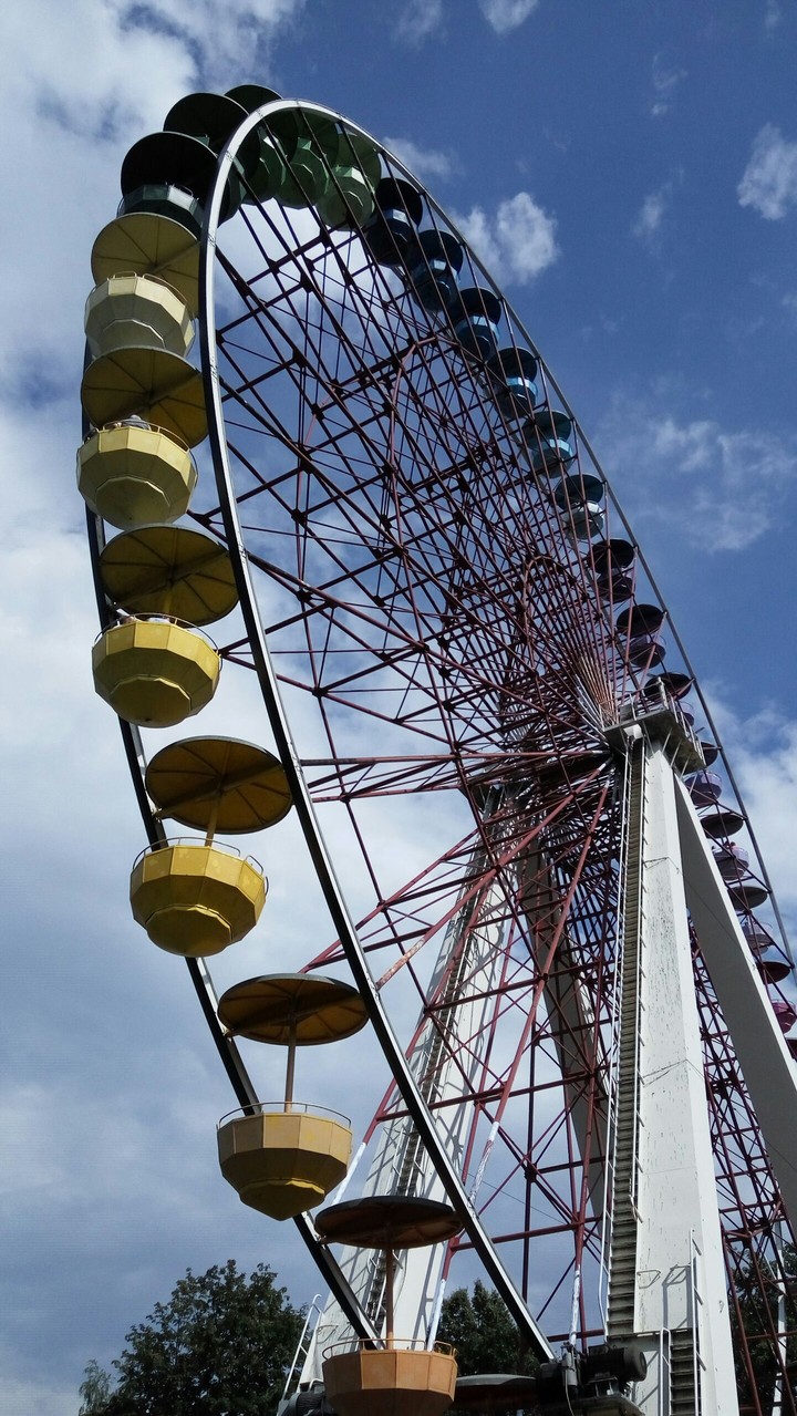 Ferris wheel