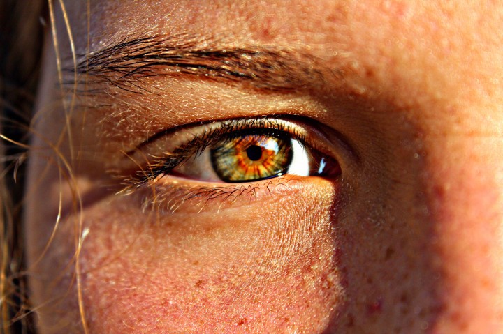 BIG EYE