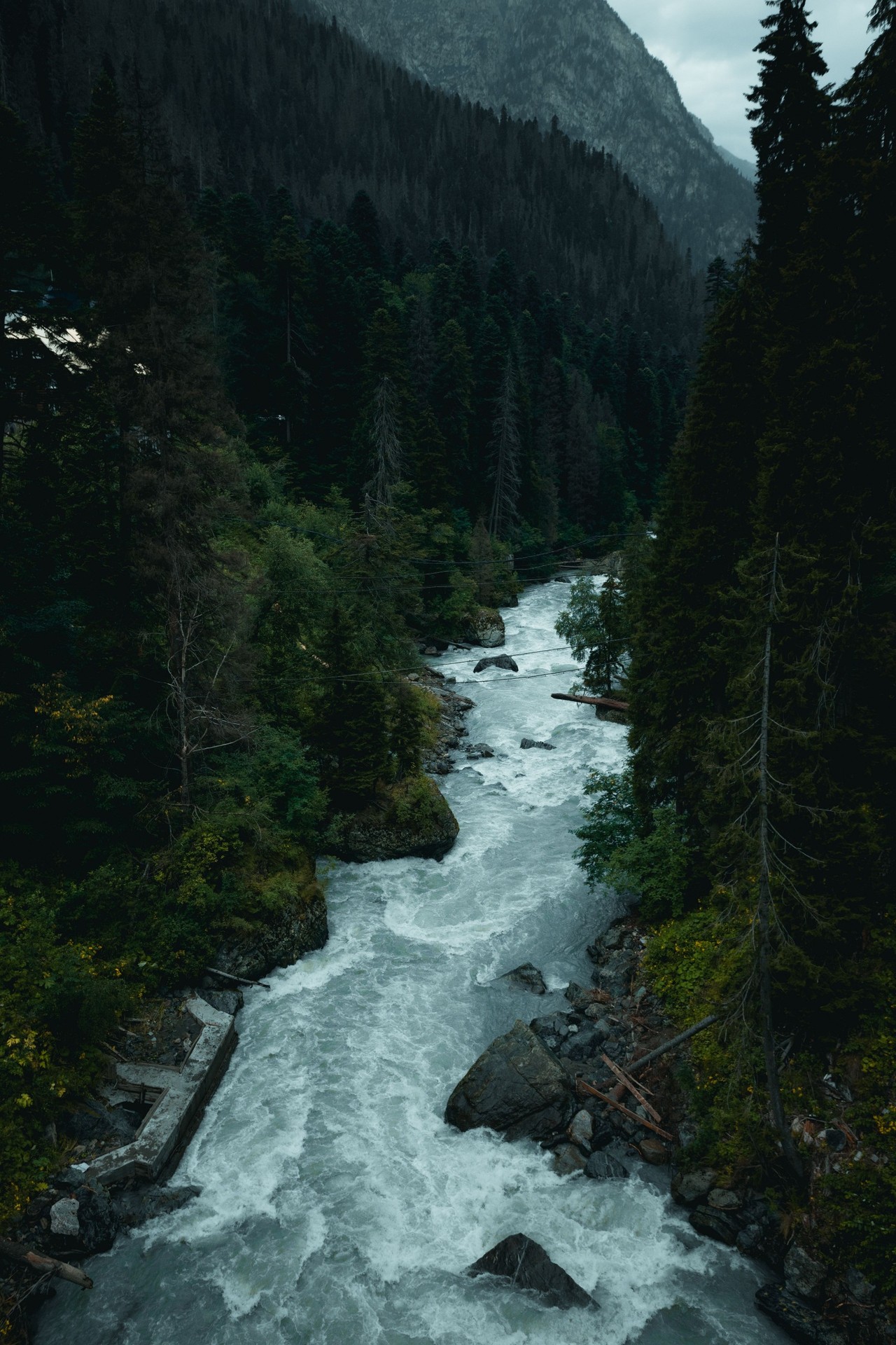 тапети mountain, stream
