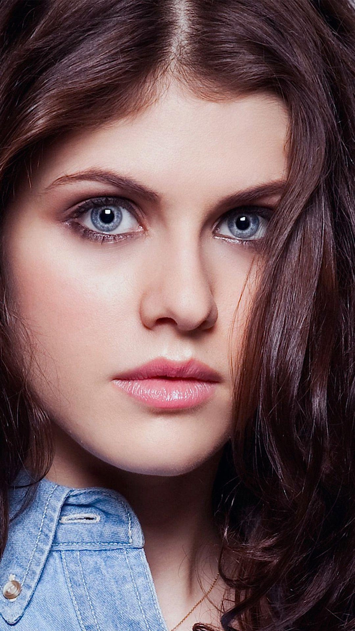 Alexandra Daddario