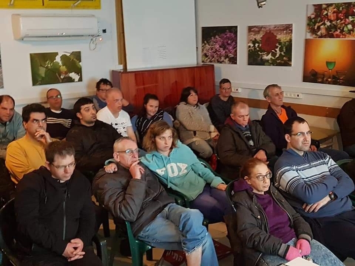 הרצאה בניצן רחובות