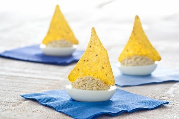 Nachos with egg