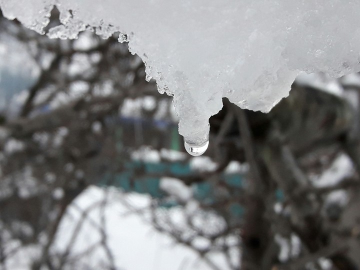SNOW