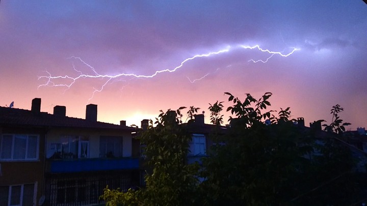 lightning(Şimşek)