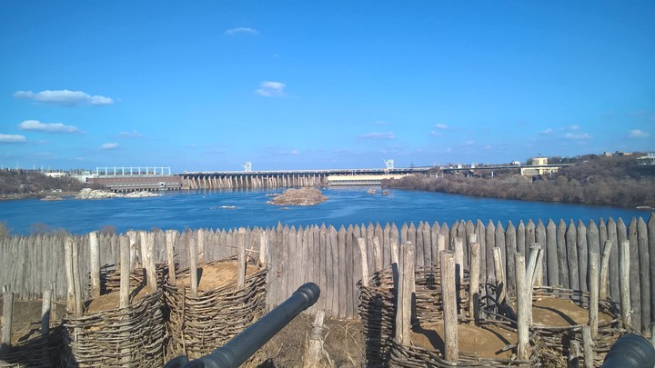 Ancient and modern on Dniper river